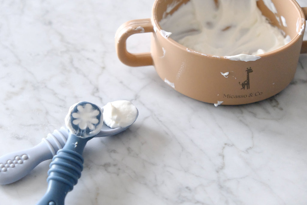 Cuillères d'Apprentissage en Silicone Sans BPA Lot de 2 Pour Bébé - Chez A&Y- À Coeur d'Enfant
